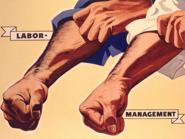 "Labor, management" Picture by DonkeyHotey (https://www.flickr.com/photos/donkeyhotey/)